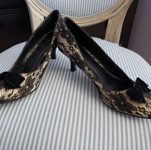 Fioni Champagne and Black Lace Heels